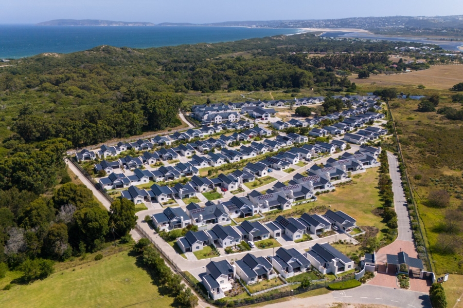 2 Bedroom Property for Sale in Keurboomstrand Western Cape